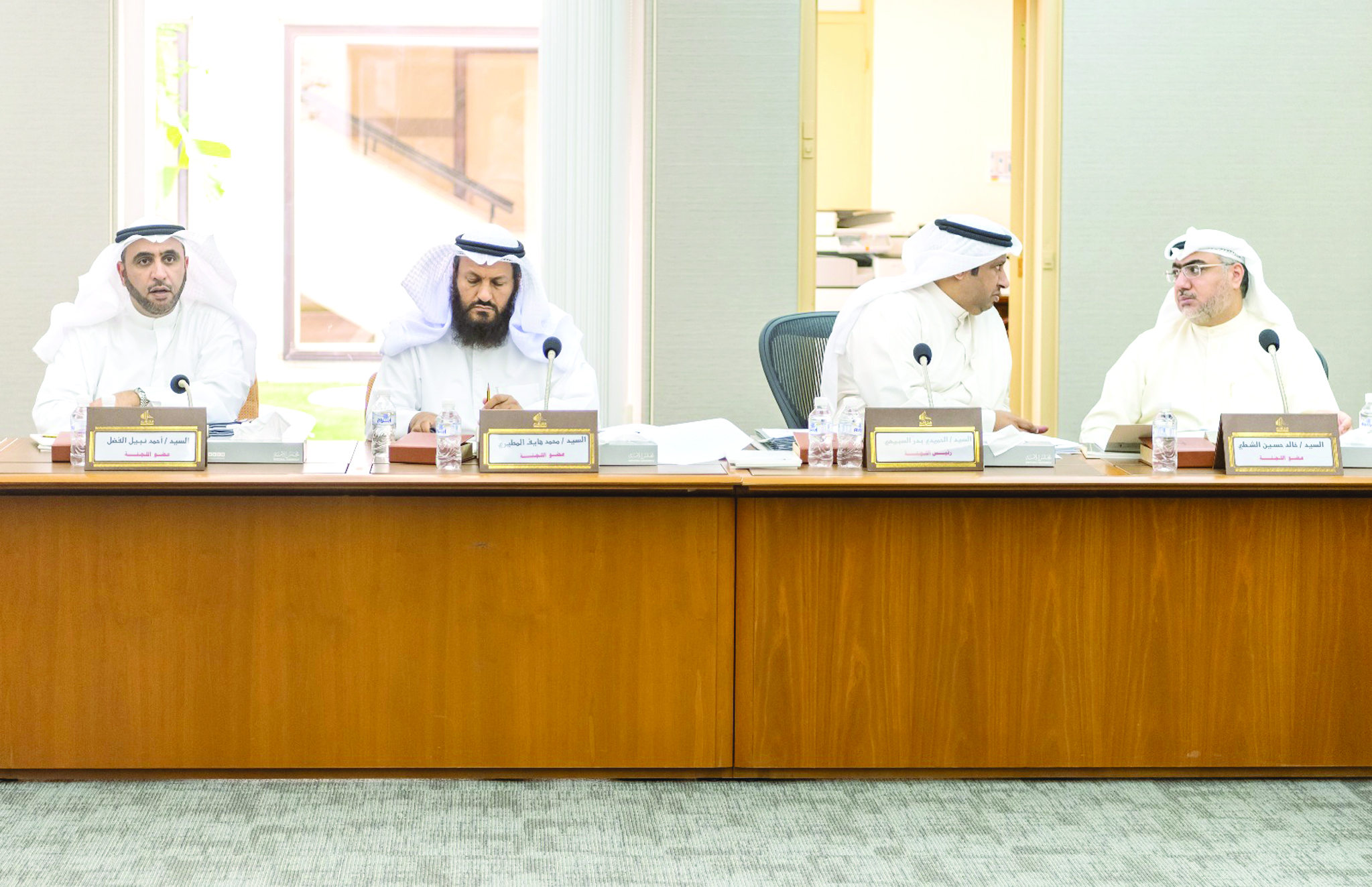 u062cu0627u0646u0628 u0645u0646 u0627u062cu062au0645u0627u0639 u0627u0644u0644u062cu0646u0629 u0627u0644u062au0634u0631u064au0639u064au0629