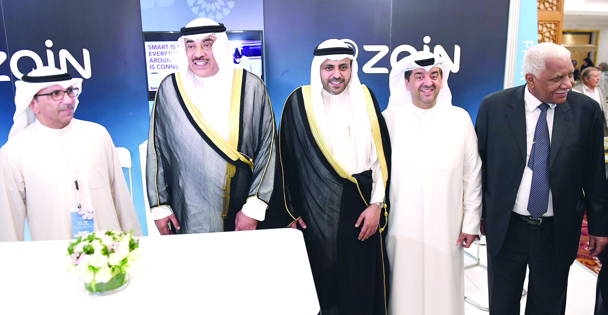  صباح الخالد والجبري في جناح «زين»