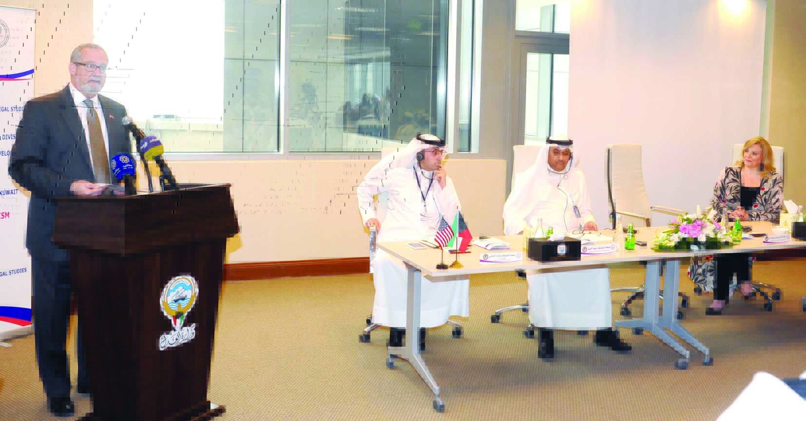 u0627u0644u0633u0641u064au0631 u0627u0644u0623u0645u064au0631u0643u064a u064au062au062du062fu062b u0641u064a u0627u0644u062fu0648u0631u0629 u0648u0645u062au0627u0628u0639u0629 u0645u0646 u0627u0644u062bu0648u064au0645u0631 u0648u0627u0644u0631u0641u0627u0639u064a t(u062au0635u0648u064au0631 u0637u0627u0631u0642 u0639u0632u0627u0644u062fu064au0646)