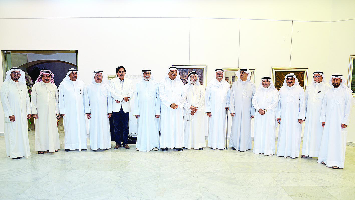 u0641u0646u0627u0646u0648u0646 u062au0634u0643u064au0644u064au0648u0646 u0641u064a u0627u0644u0645u0639u0631u0636