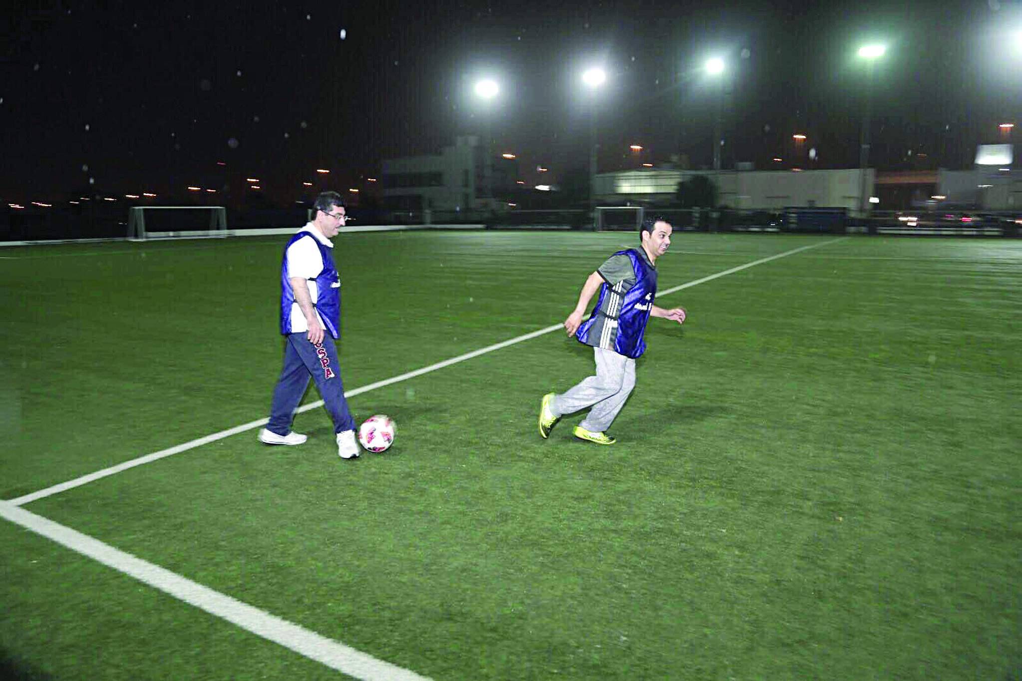 وكيل الصحة وخالد العارضي يقودان هجمة ضد فريق الوزير 