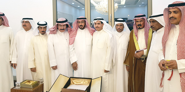 u0627u0644u0634u0648u064au0639u0631 u0645u062au0648u0633u0637u0627 u0627u0644u0645u0634u0627u0631u0643u064au0646 u0641u064a u062du0641u0644 u062au0643u0631u064au0645 u0645u0631u0643u0632 u0627u0644u0623u0645u0646 u0627u0644u0627u062cu062au0645u0627u0639u064a u0628u0645u062du0627u0641u0638u0629 u0627u0644u062cu0647u0631u0627u0621 u0644u062fu064au0648u0627u0646 u0627u0644u0630u062eu064au0631