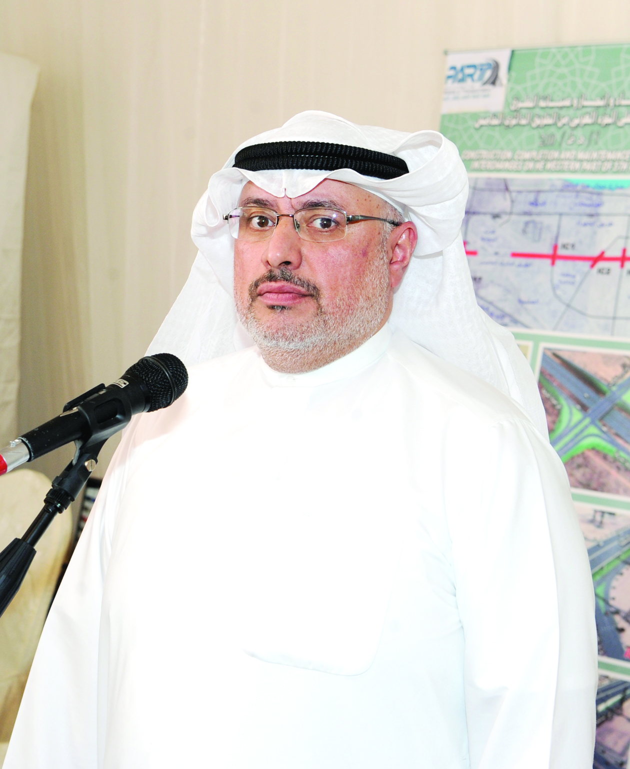 الحصان يلقي كلمة الافتتاح 