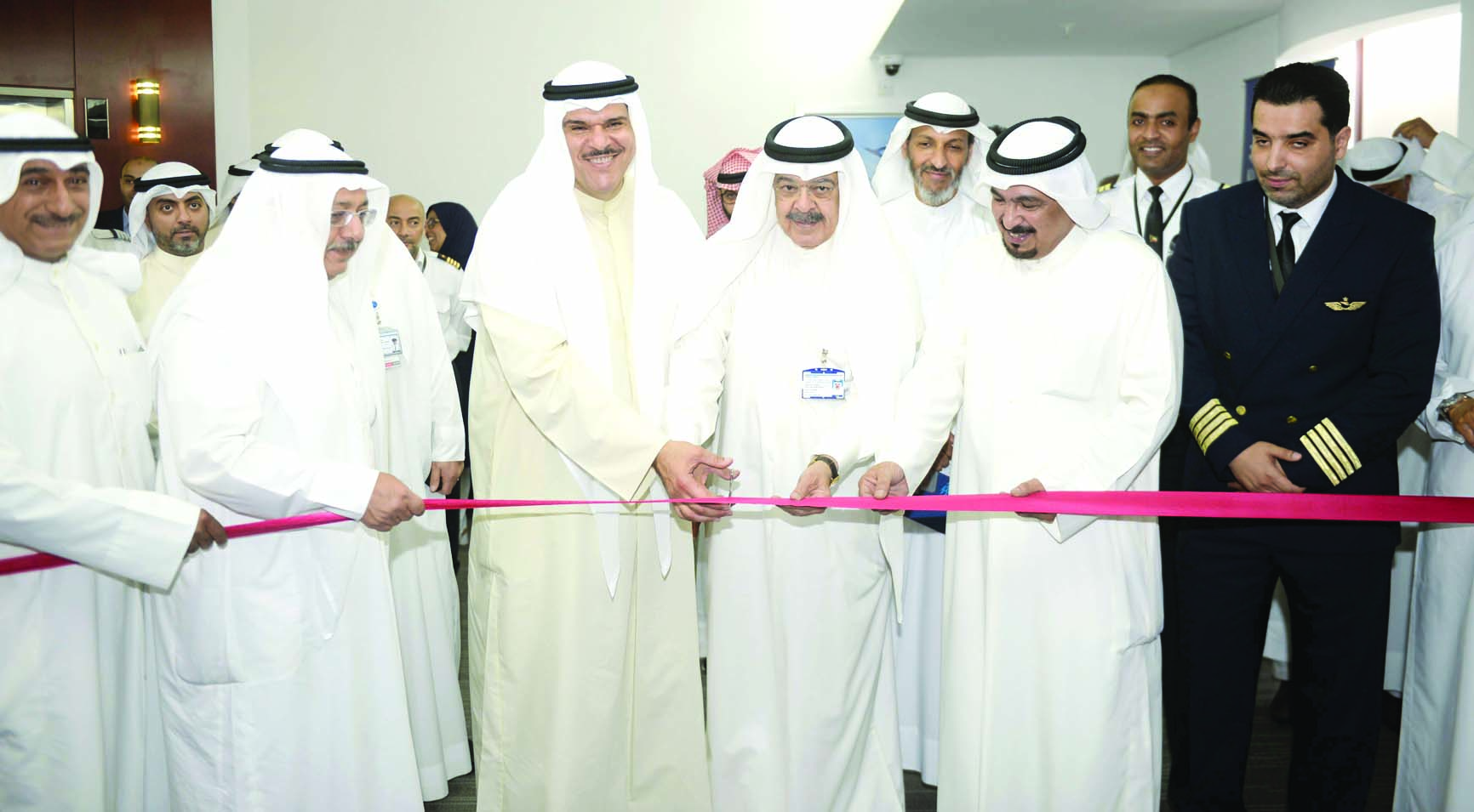 u0627u0644u062du0645u0648u062f u0648u0627u0644u062cu0627u0633u0645 u064au0642u0635u0651u0627u0646 u0634u0631u064au0637 u0627u0644u0627u0641u062au062au0627u062d t(u062au0635u0648u064au0631 u0632u0643u0631u064au0627 u0639u0637u064au0629)