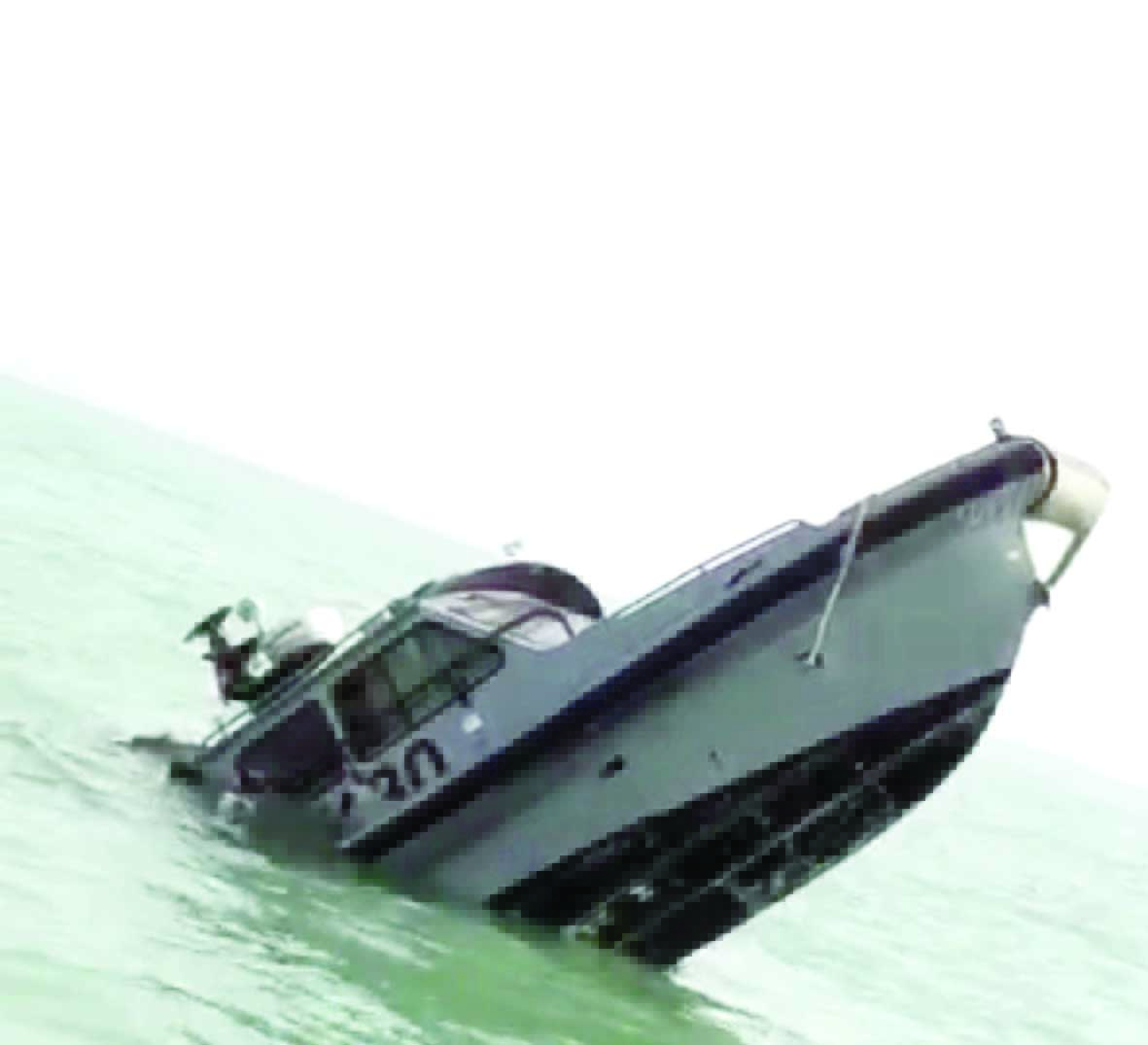 u0627u0644u0642u0627u0631u0628 u0641u064a u0637u0631u064au0642u0647 u0625u0644u0649 u0627u0644u063au0631u0642