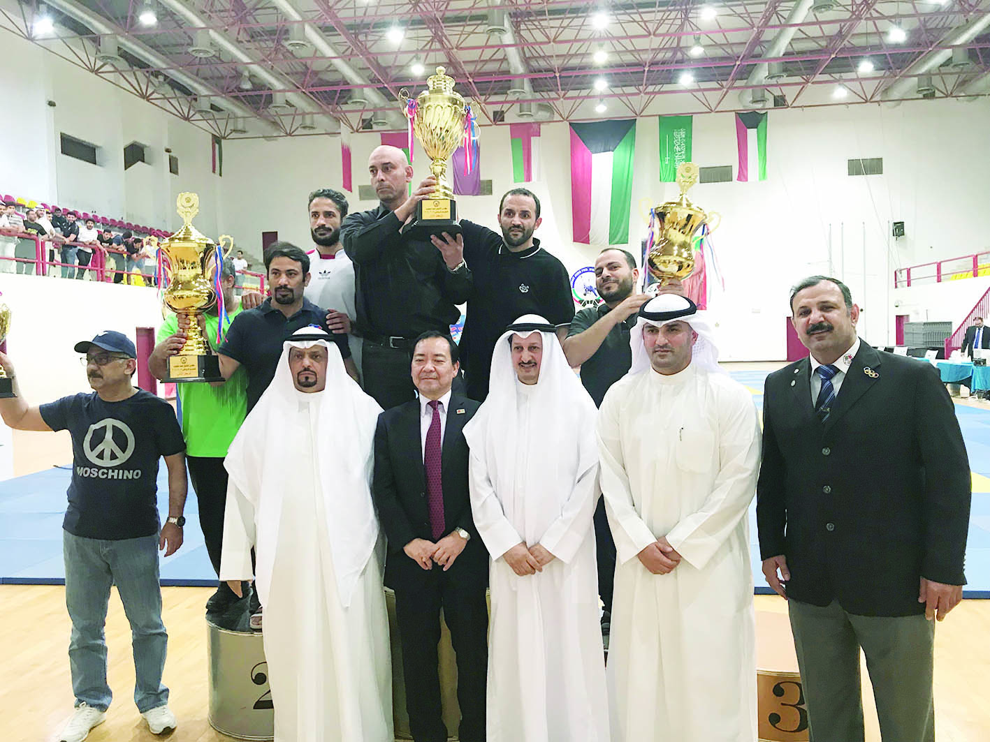 u0623u0634u064au0643u064a u0648u0627u0644u0645u0633u064au0644u0645 u0648u0627u0644u0639u0646u0632u064a u0648u0623u0643u0628u0631 u0641u064a u0644u0642u0637u0629 u062cu0645u0627u0639u064au0629 u0645u0639 u0627u0644u0623u0628u0637u0627u0644 