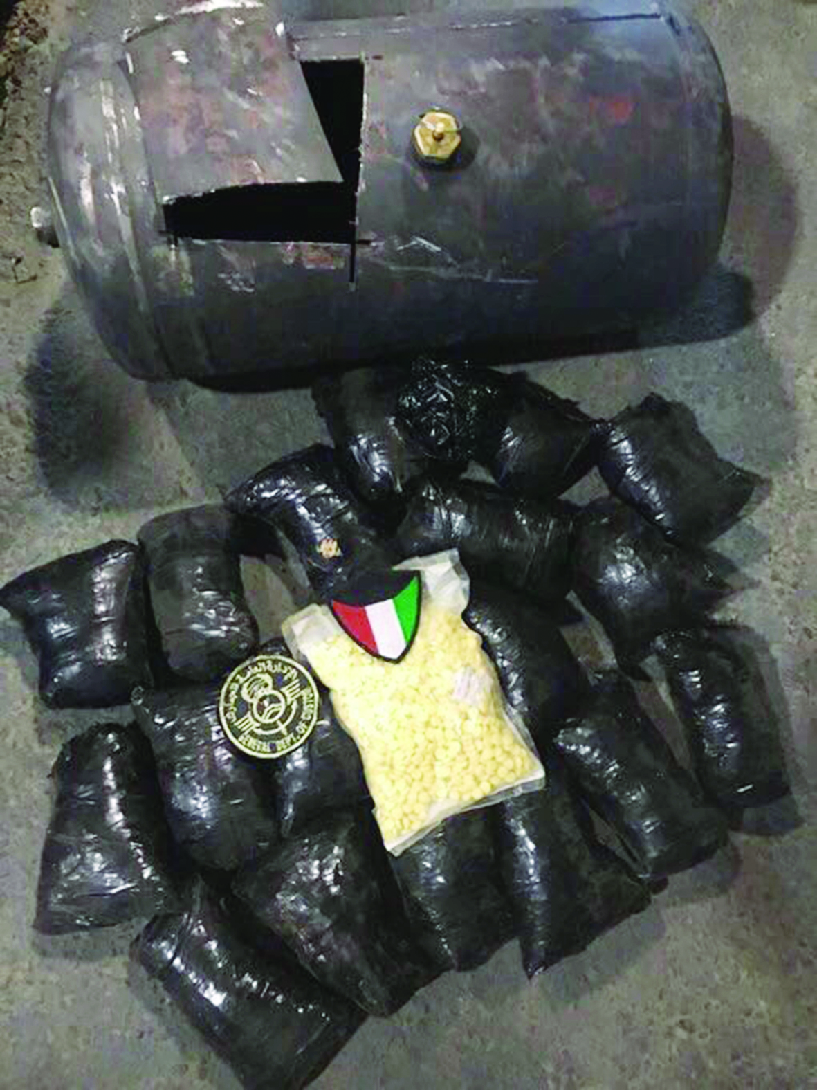 u062du0628u0648u0628 u0627u0644u0643u0628u062au064a u0648u0625u0644u0649 u062cu0627u0646u0628u0647u0627 u0627u0644u0633u0644u0646u062fu0631 u0627u0644u0645u0641u062au0648u062d