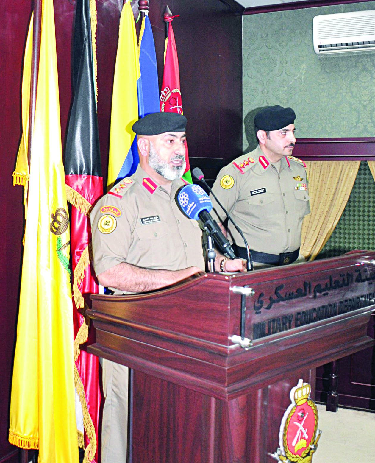 u0627u0644u0639u0642u064au062f u0627u0644u0634u0645u0631u064a u0623u062bu0646u0627u0621 u0625u0644u0642u0627u0621 u0643u0644u0645u062au0647