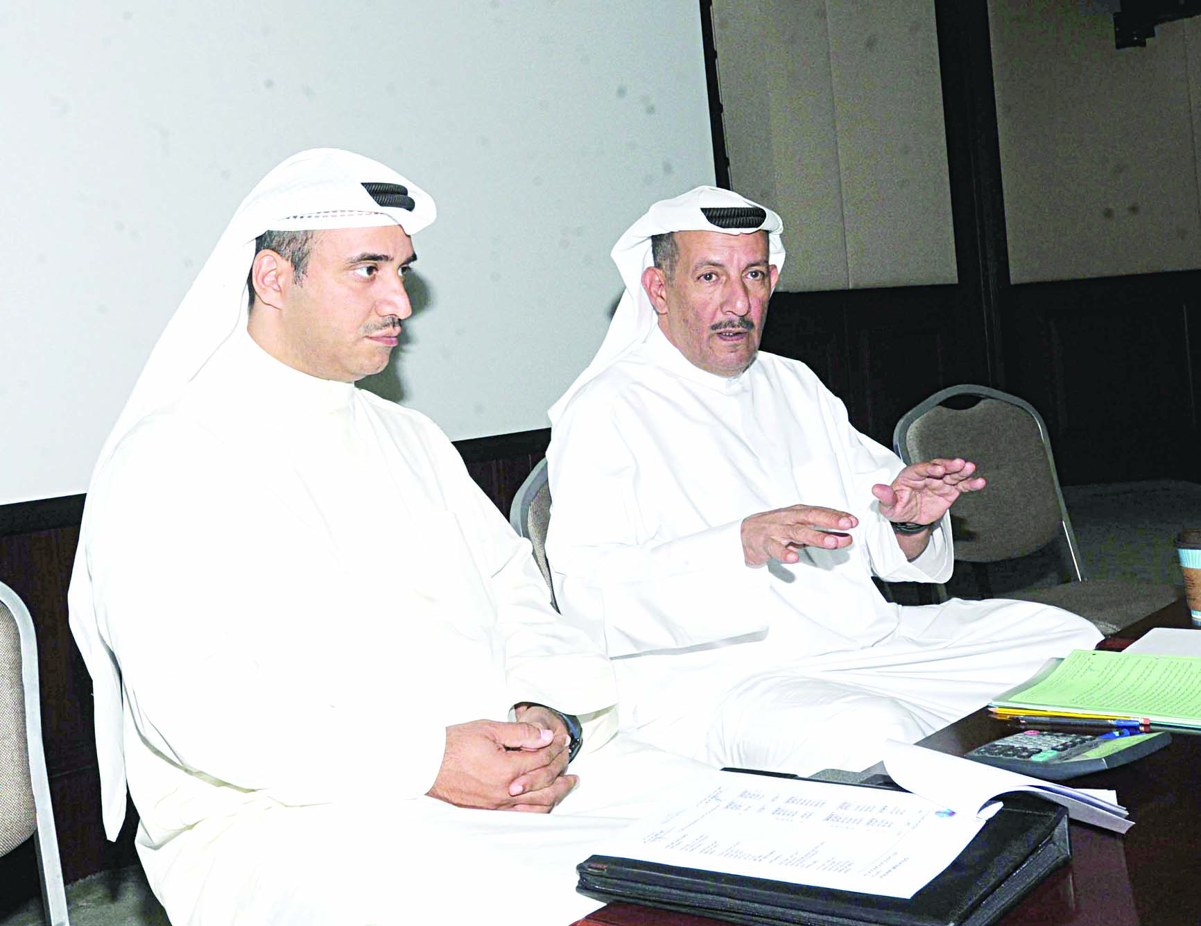 u062cu0627u0646u0628 u0645u0646 u0627u0644u0627u062cu062au0645u0627u0639      t          (u062au0635u0648u064au0631 u0643u0631u0645 u0630u064au0627u0628)