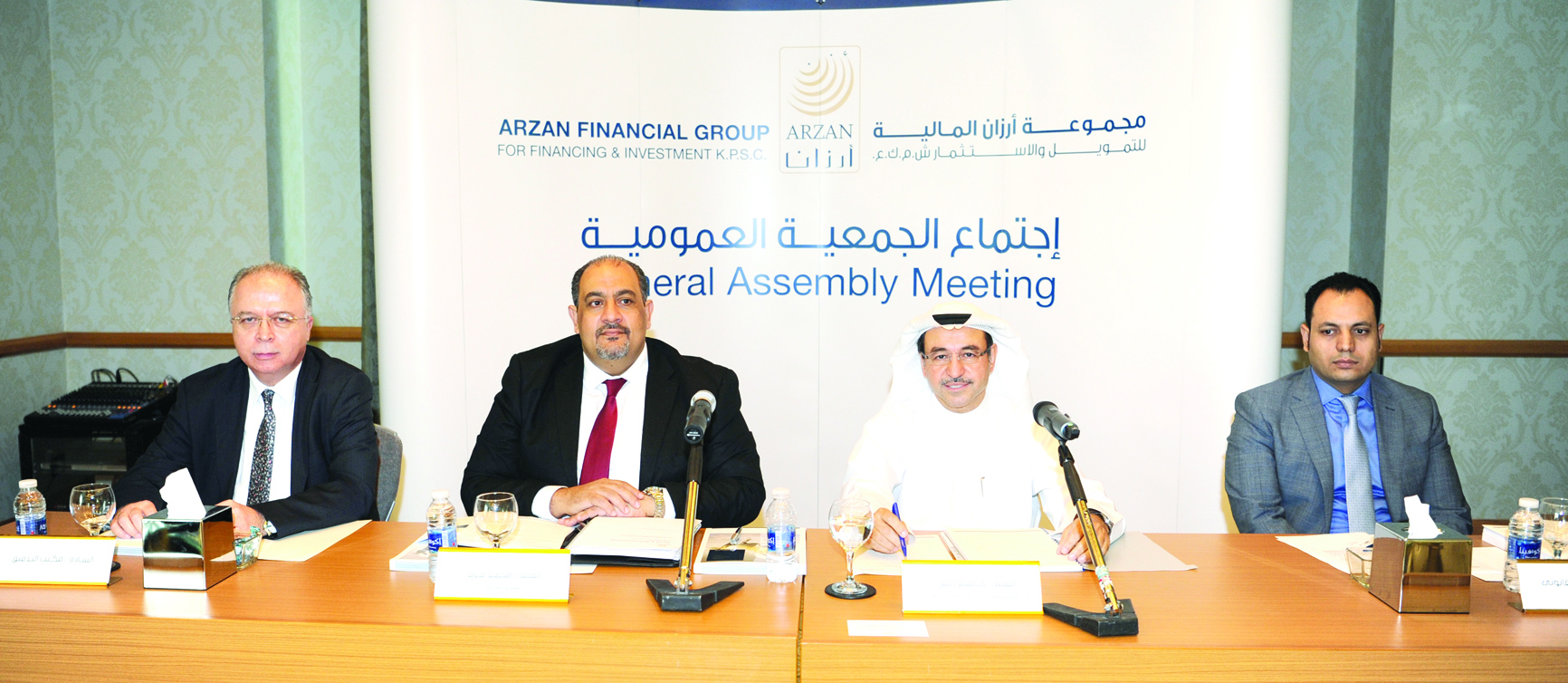 u0632u064au0646u0644 u0645u062au0631u0626u0633u0627u064b u00abu0627u0644u0639u0645u0648u0645u064au0629u00bb t(u062au0635u0648u064au0631 u0637u0627u0631u0642 u0639u0632u0627u0644u062fu064au0646)