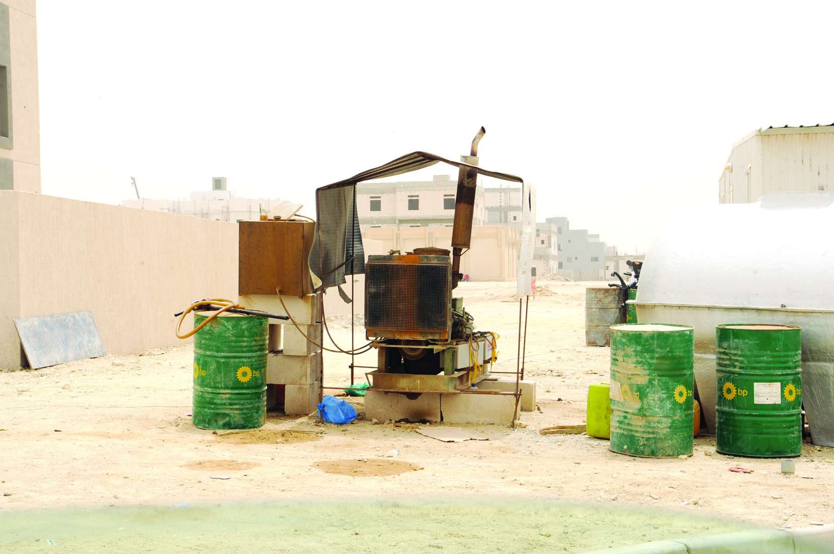 مولدات الكهرباء بديل إلى أن يأتي الفرج