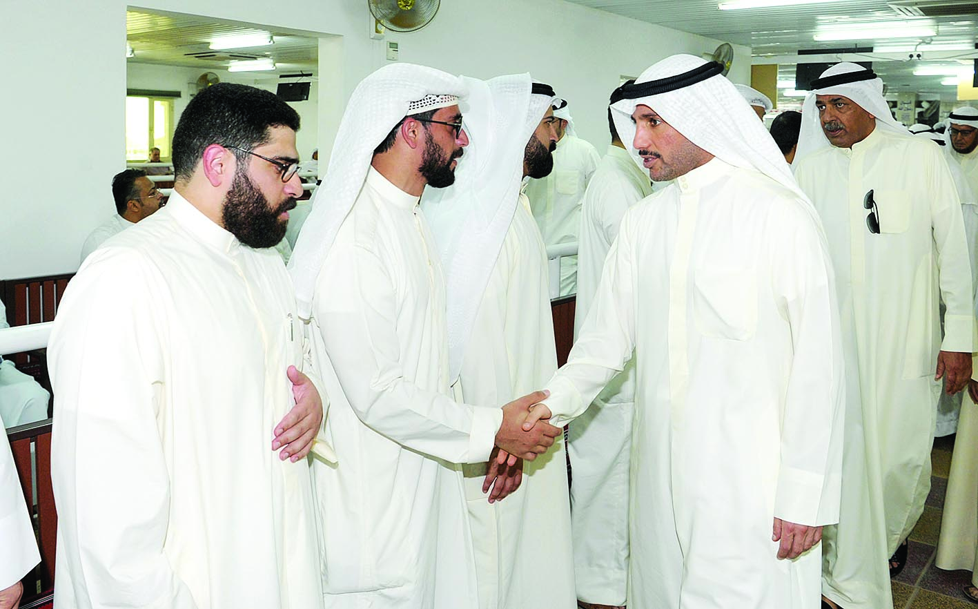 الغانم يعزي ذوي الفقيد