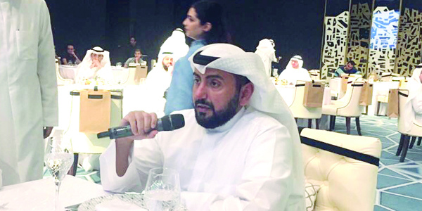 u0648u0632u064au0631 u0627u0644u0635u062du0629 u0645u062au062du062fu062bu0627 