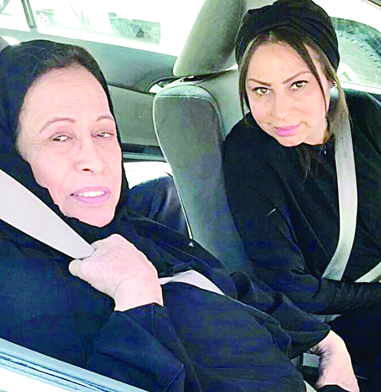 ... مع حياة الفهد 