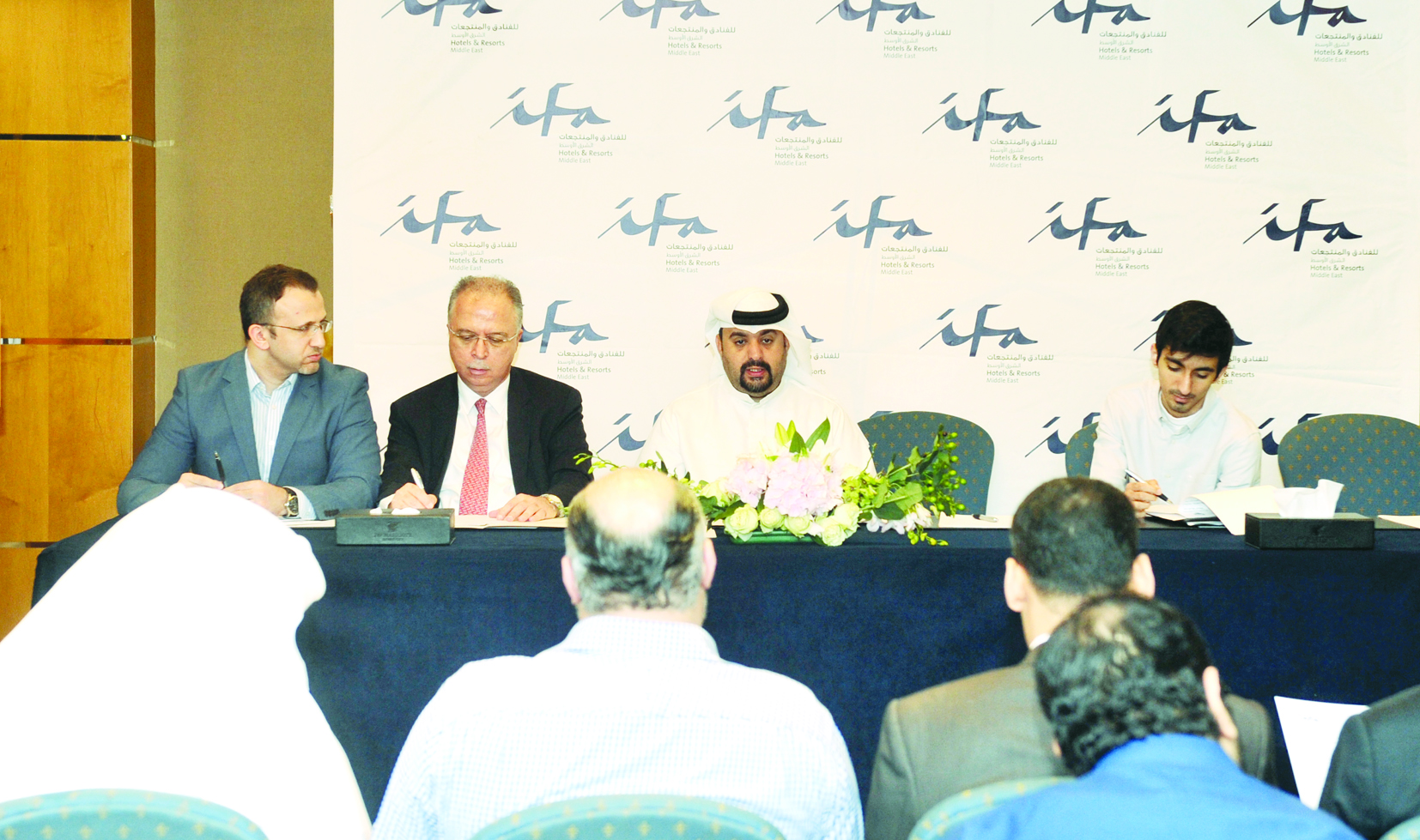 u0627u0644u0628u062du0631 u0645u062au0631u0626u0633u0627u064b u0627u0644u0627u062cu062au0645u0627u0639 t(u062au0635u0648u064au0631 u0633u0639u062f u0647u0646u062fu0627u0648u064a)