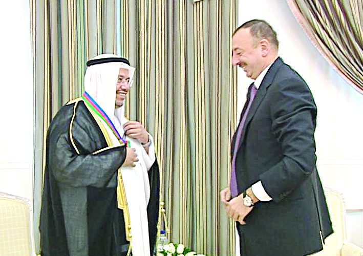 ... ومع رئيس أذربيجان إلهام علييف