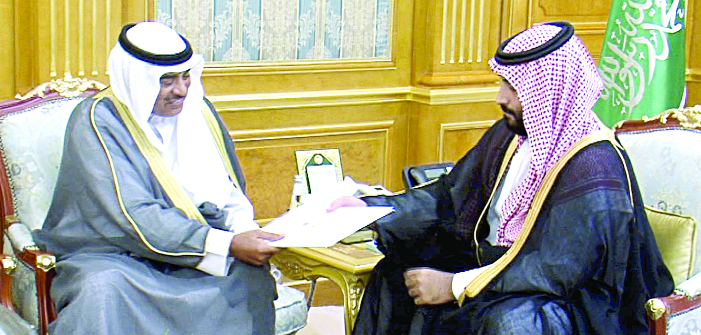 محمد بن سلمان يتسلم رسالة الأمير إلى خادم الحرمين