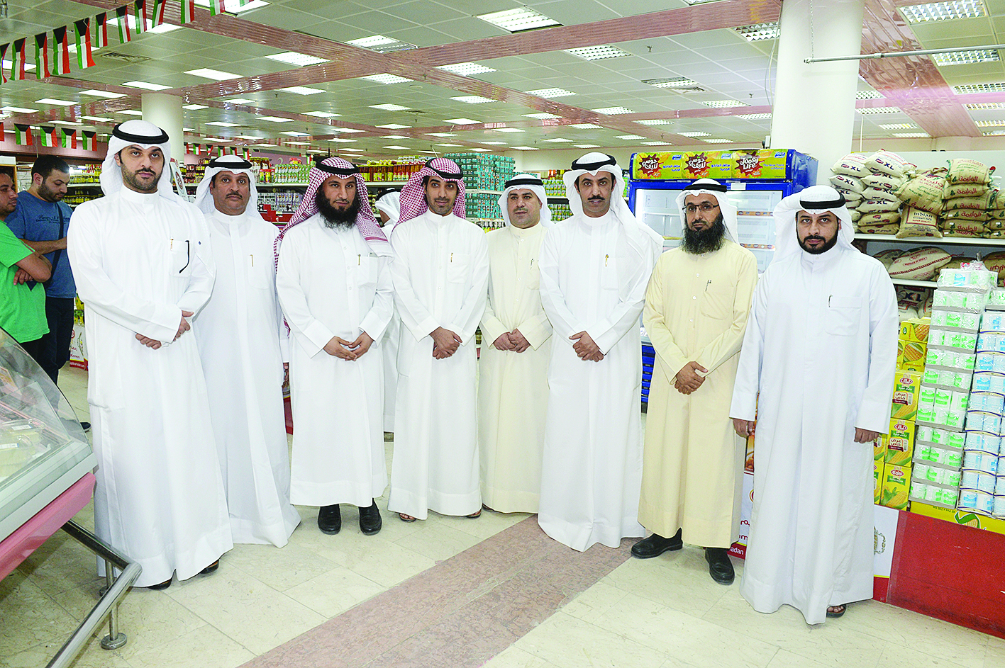 المشاركون في الجولة التفتيشية                                                                       	      (تصوير زكريا عطية)