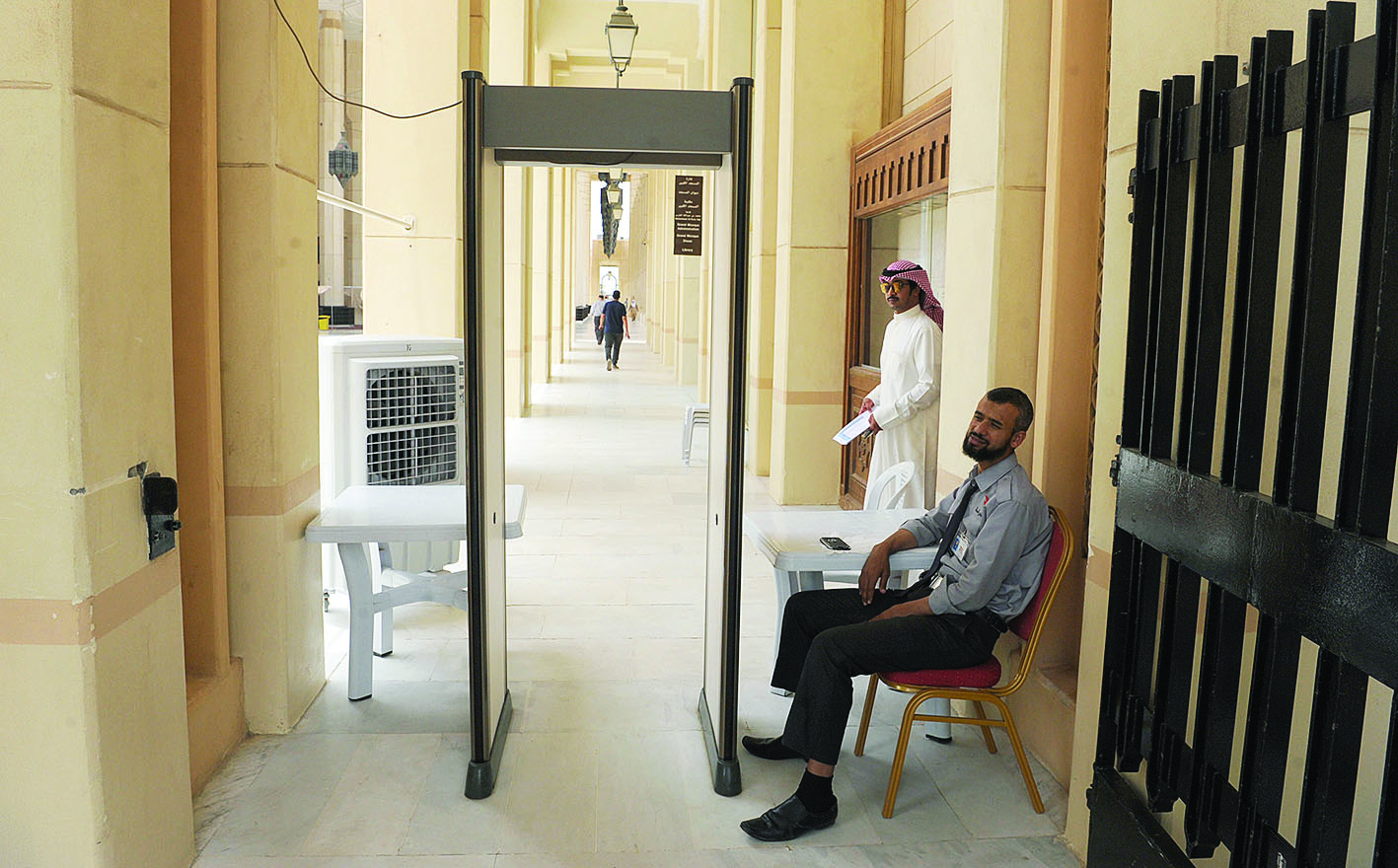 جولة «الراي» على مرافق المسجد