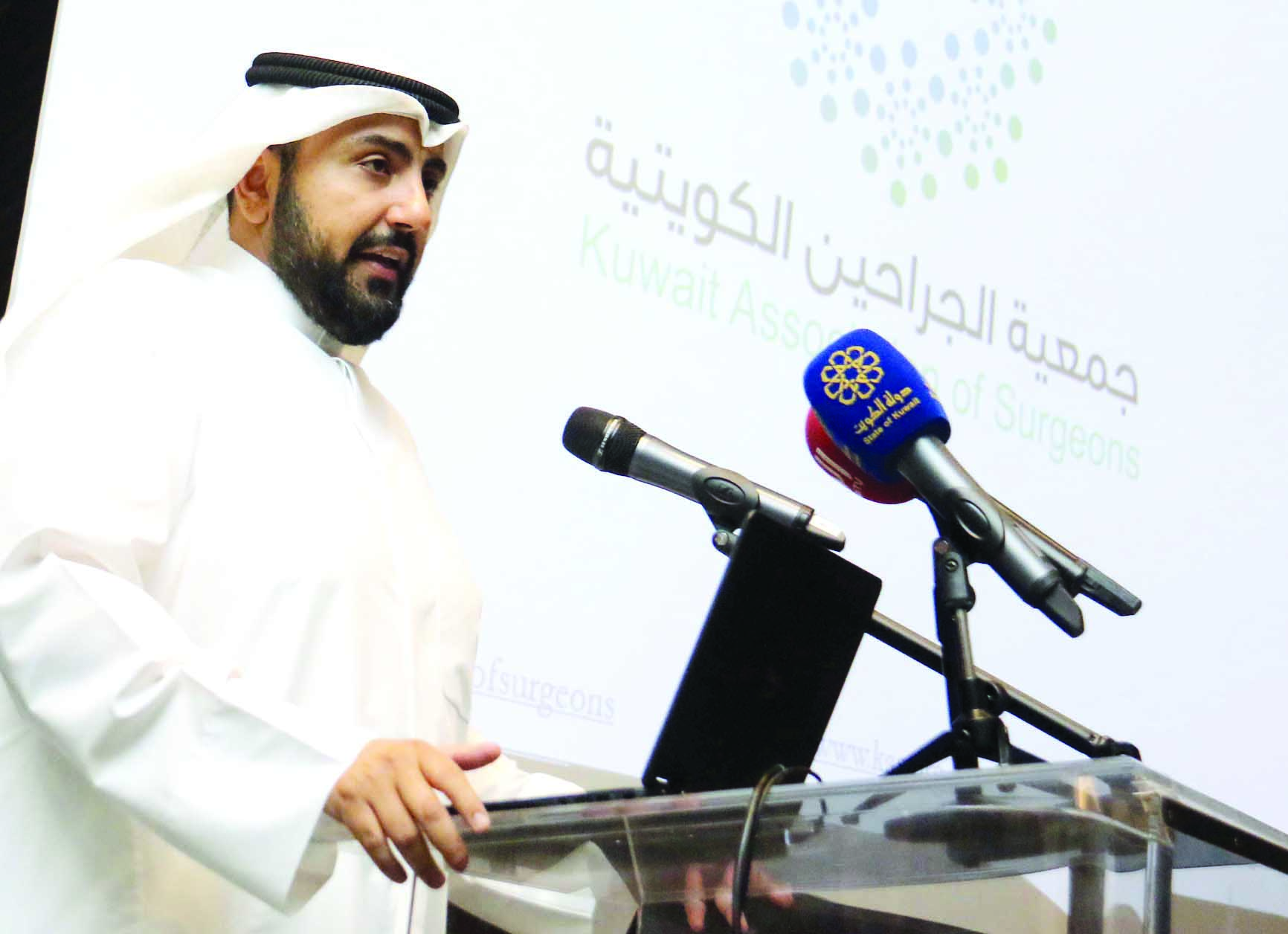 وزير الصحة متحدثاً