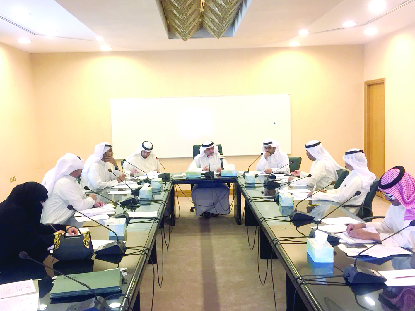  u062du0633u0646 u0643u0645u0627u0644 u0645u062au0631u0626u0633u0627u064b u0627u0644u0627u062cu062au0645u0627u0639 