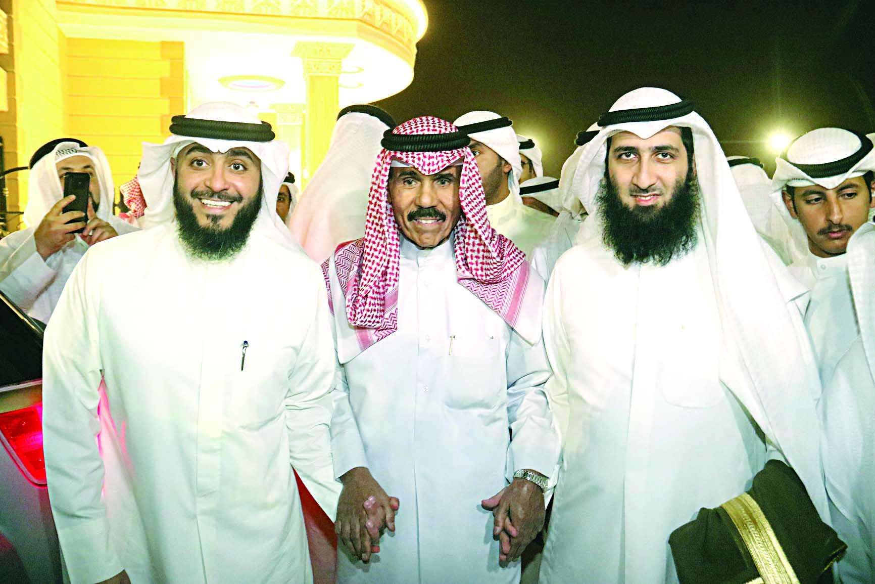 u062au0642u062fu0645 u0633u0645u0648 u0648u0644u064a u0627u0644u0639u0647u062f u0627u0644u0634u064au062e u0646u0648u0627u0641 u0627u0644u0623u062du0645u062f u0627u0644u0645u0635u0644u064au0646 u0641u064a u0645u0633u062cu062f u0628u0644u0627u0644 u0628u0646 u0631u0628u0627u062d u0641u064a u0636u0627u062du064au0629 u0627u0644u0635u062fu064au0642 u0645u0634u0627u0631u0643u0627u064b u0622u0644u0627u0641 u0627u0644u0645u062au0647u062cu062fu064au0646 u0641u064a u0625u062du064au0627u0621 u0627u0644u0644u064au0644u0629 u0627u0644u0631u0627u0628u0639u0629 u0645u0646 u0627u0644u0639u0634u0631 u0627u0644u0623u0648u0627u062eu0631.t(u062au0635u0648u064au0631 u0628u0633u0627u0645 u0632u064au062fu0627u0646)