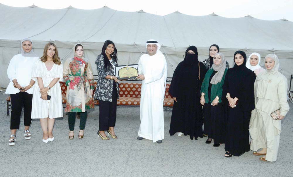 المهندسة عذاري تكرم الوكيل جاسم النوري	 