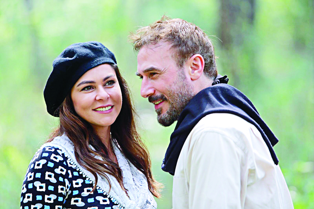 ...مع باسم مغنية في المسلسل