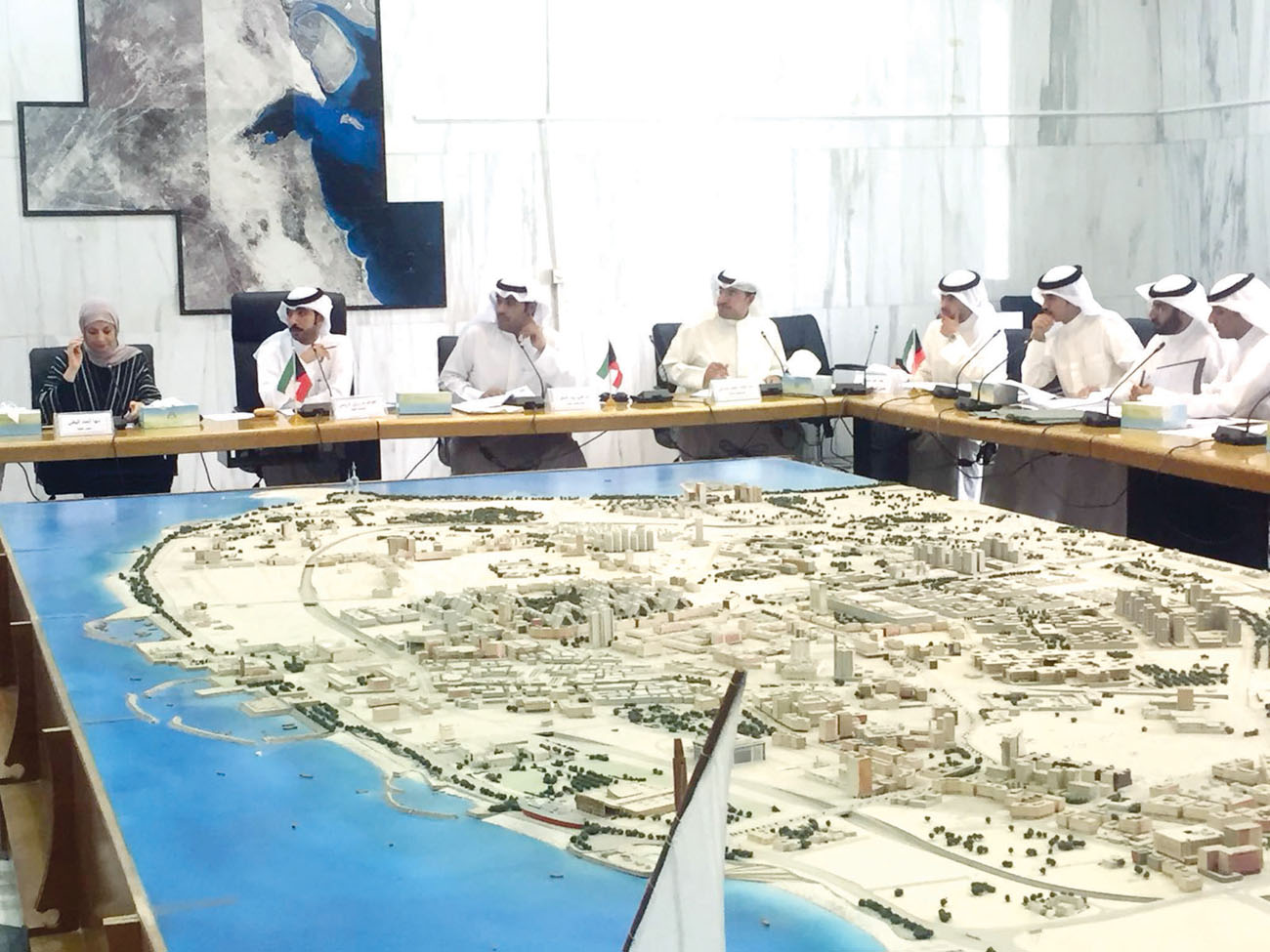 u062cu0627u0646u0628 u0645u0646 u0627u062cu062au0645u0627u0639 u0644u062cu0646u0629 u062du0648u0644u064a