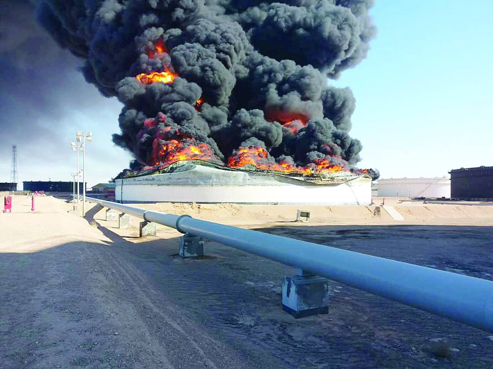 u0627u062du062au0631u0627u0642 u062eu0632u0627u0646 u0646u0641u0637 u0641u064a u0645u064au0646u0627u0621 u0631u0627u0633 u0644u0627u0646u0648u0641 u0627u0644u0644u064au0628u064a(u0631u0648u064au062au0631u0632)