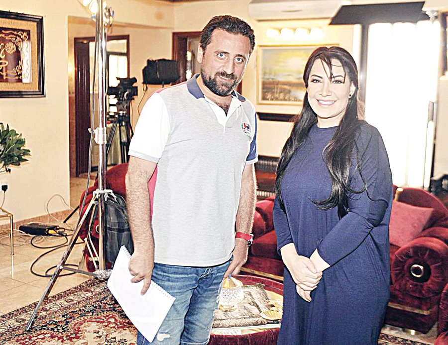 ... ومع هدى حسين في مسلسل «إقبال يوم أقبلت» 