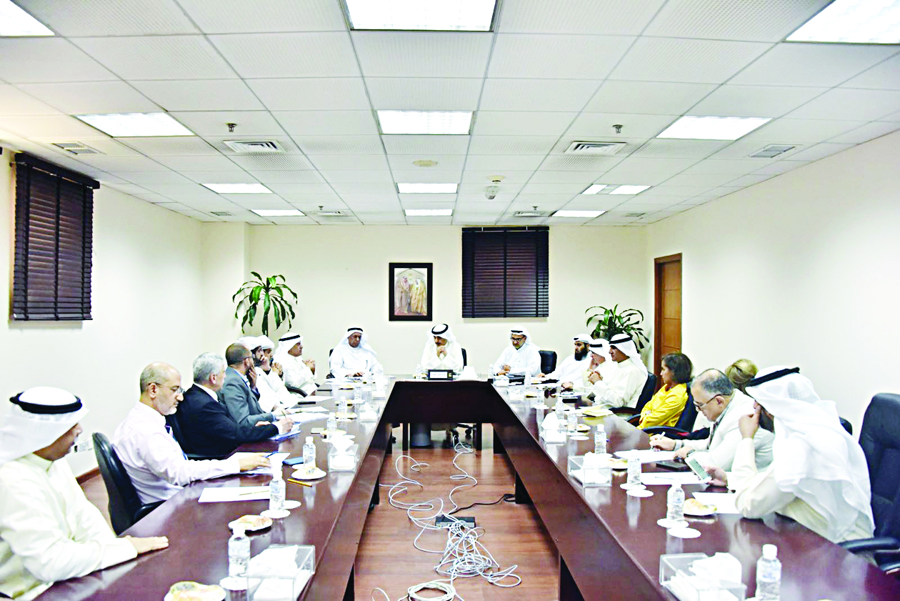جانب من اجتماع المنفوحي مع اتحاد المكاتب الهندسية