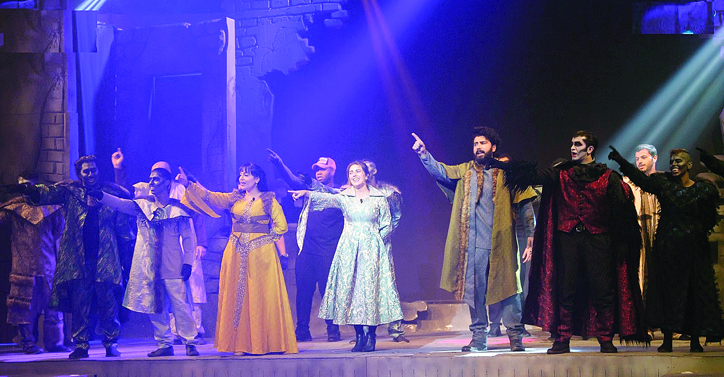 u0639u0644u064a u0627u0644u062du0633u064au0646u064a u0641u064a u0645u0634u0647u062f u0645u0639 u0623u0628u0637u0627u0644 u0627u0644u0645u0633u0631u062du064au0629