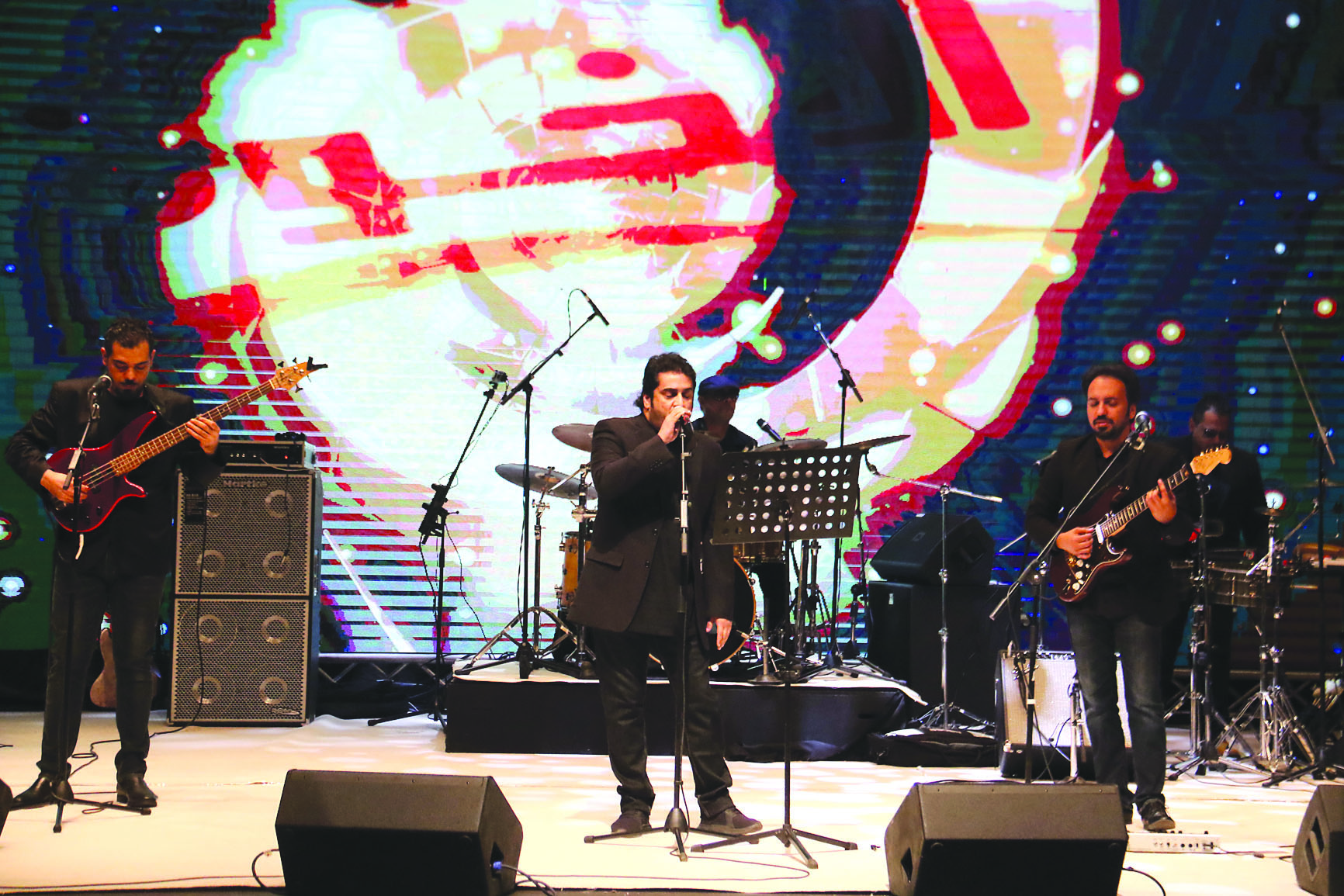 u0641u0631u0642u0629 u00abu0627u0644u0627u062eu0648u0629u00bb u0627u0644u0628u062du0631u064au0646u064au0629t (u062au0635u0648u064au0631 u0628u0633u0627u0645 u0632u064au062fu0627u0646)