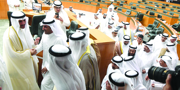 u0627u0644u0631u0626u064au0633 u0627u0644u063au0627u0646u0645 u0645u0635u0627u0641u062du0627u064b u0627u0644u0646u0648u0627u0628 u0641u064a u062eu062au0627u0645 u062fu0648u0631 u0627u0644u0627u0646u0639u0642u0627u062f t(u062au0635u0648u064au0631 u0646u0627u064au0641 u0627u0644u0639u0642u0644u0629)