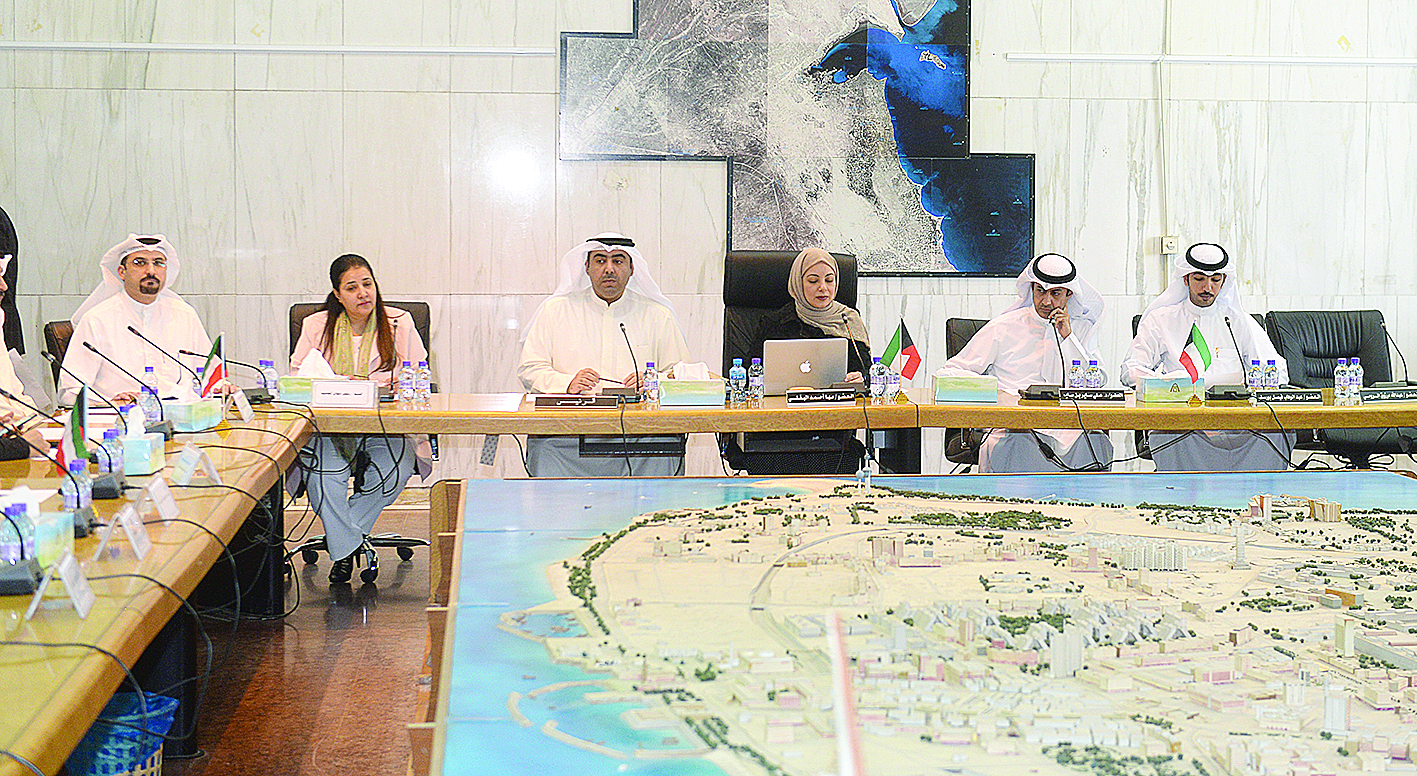 جانب من المشاركين في الورشة