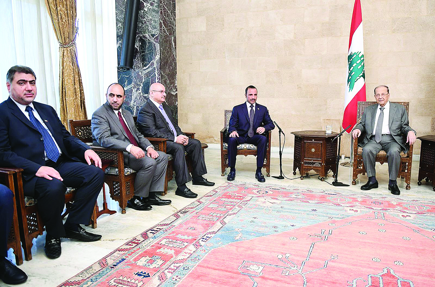 عون مستقبلا الغانم في قصر بعبدا أمس