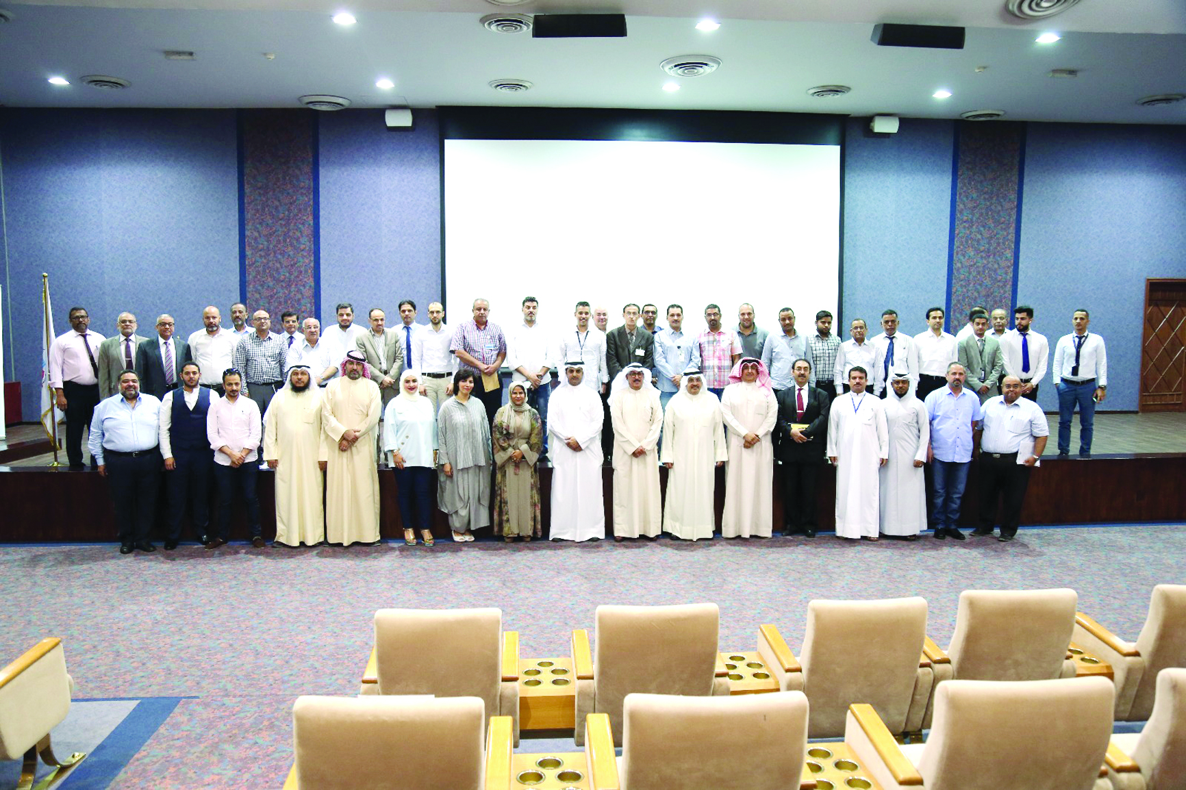 u0645u0633u0624u0648u0644u0648 u0627u0644u062cu0645u0627u0631u0643 u0645u0639 u0645u0645u062bu0644u064a u0627u0644u0634u0631u0643u0627u062a u0627u0644u0645u0634u0627u0631u0643u064au0646 u0641u064a u0627u0644u0646u062fu0648u0629