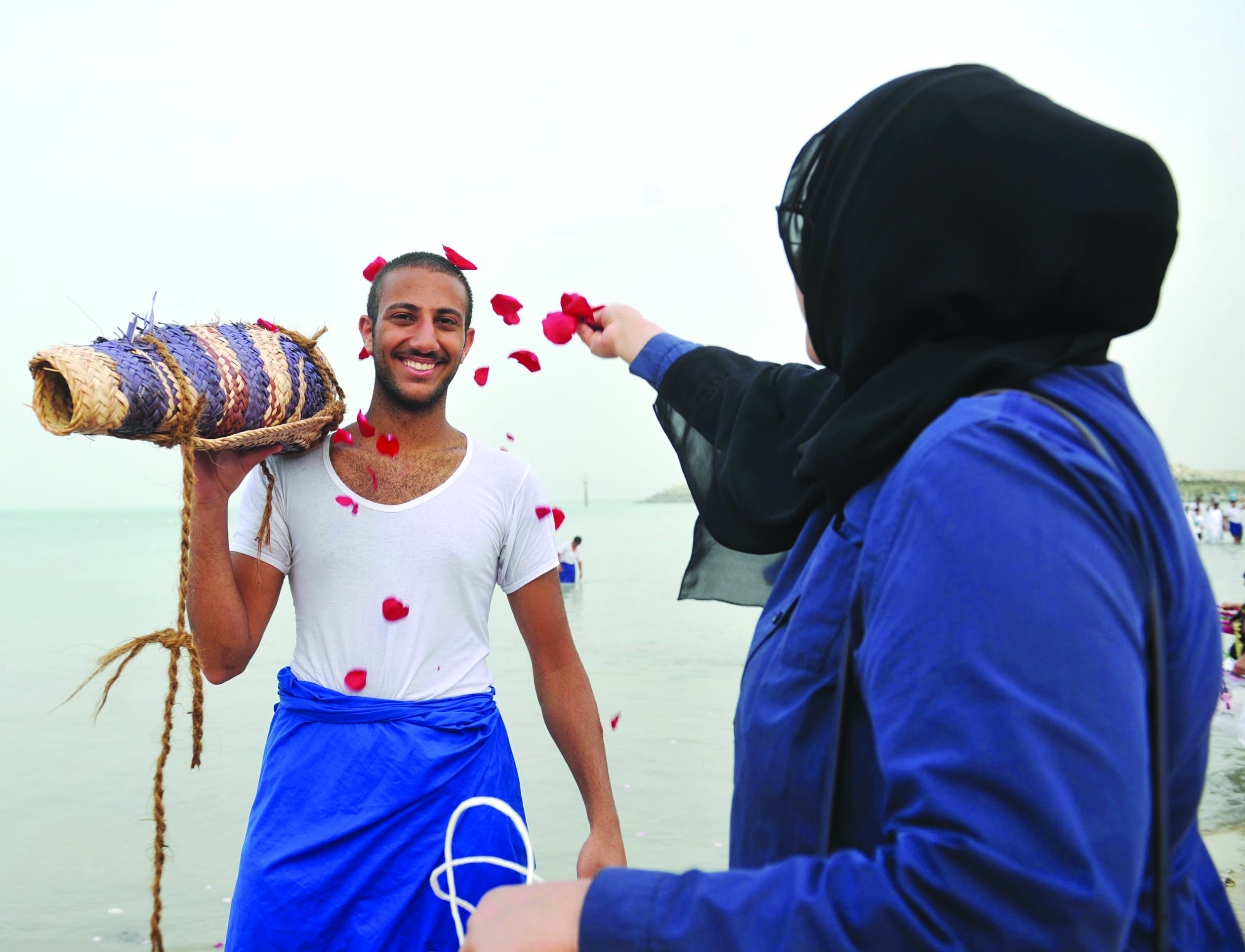 u0627u0633u062au0642u0628u0644 u0627u0644u0646u0627u062fu064a u0627u0644u0628u062du0631u064a u0645u0633u0627u0621 u0623u0645u0633 u0634u0628u0627u0628 u0627u0644u063au0648u0635 u0627u0644u0630u064au0646 u0627u062eu062au062au0645u0648u0627 u0631u062du0644u062au0647u0645 u0627u0644u062bu0644u0627u062bu064au0646 u0645u062cu0633u0651u062fu064au0646 u0630u0643u0631u0649 u0627u0644u0622u0628u0627u0621 u0648u0627u0644u0623u062cu062fu0627u062f u0641u064a u0631u062du0644u0627u062au0647u0645 u0627u0644u0645u0636u0646u064au0629 u0628u062du062bu0627u064b u0639u0646 u0627u0644u0644u0624u0644u0624.