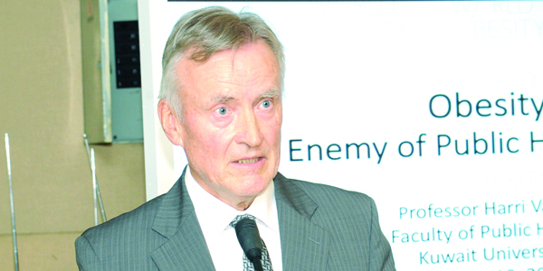 u0641u0627u064au0646u064au0648 u0645u062au062du062fu062bu0627u064b u0641u064a u0627u0644u0645u0624u062au0645u0631 u0627u0644u0633u0646u0648u064a u0644u0644u0643u0644u064au0629