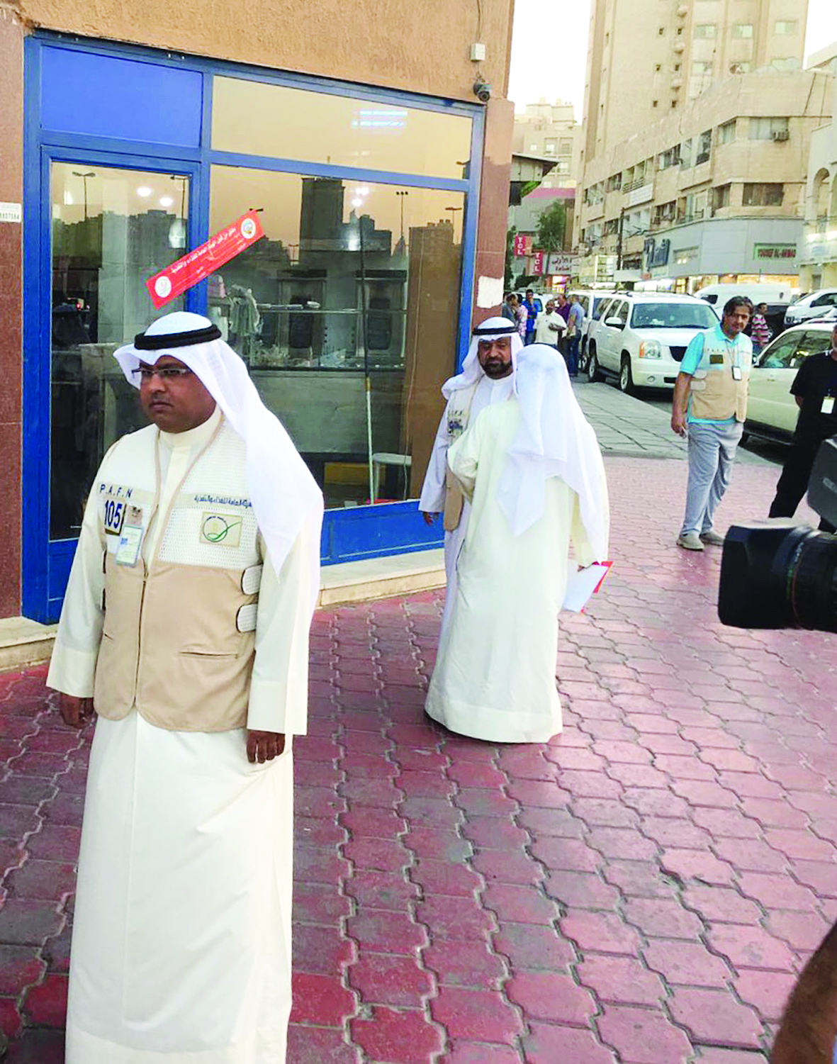 u0627u0644u0643u0646u062fu0631u064a u0648u0641u0631u064au0642u0647 u0628u0639u062f u0625u063au0644u0627u0642 u0627u0644u0645u0637u0639u0645