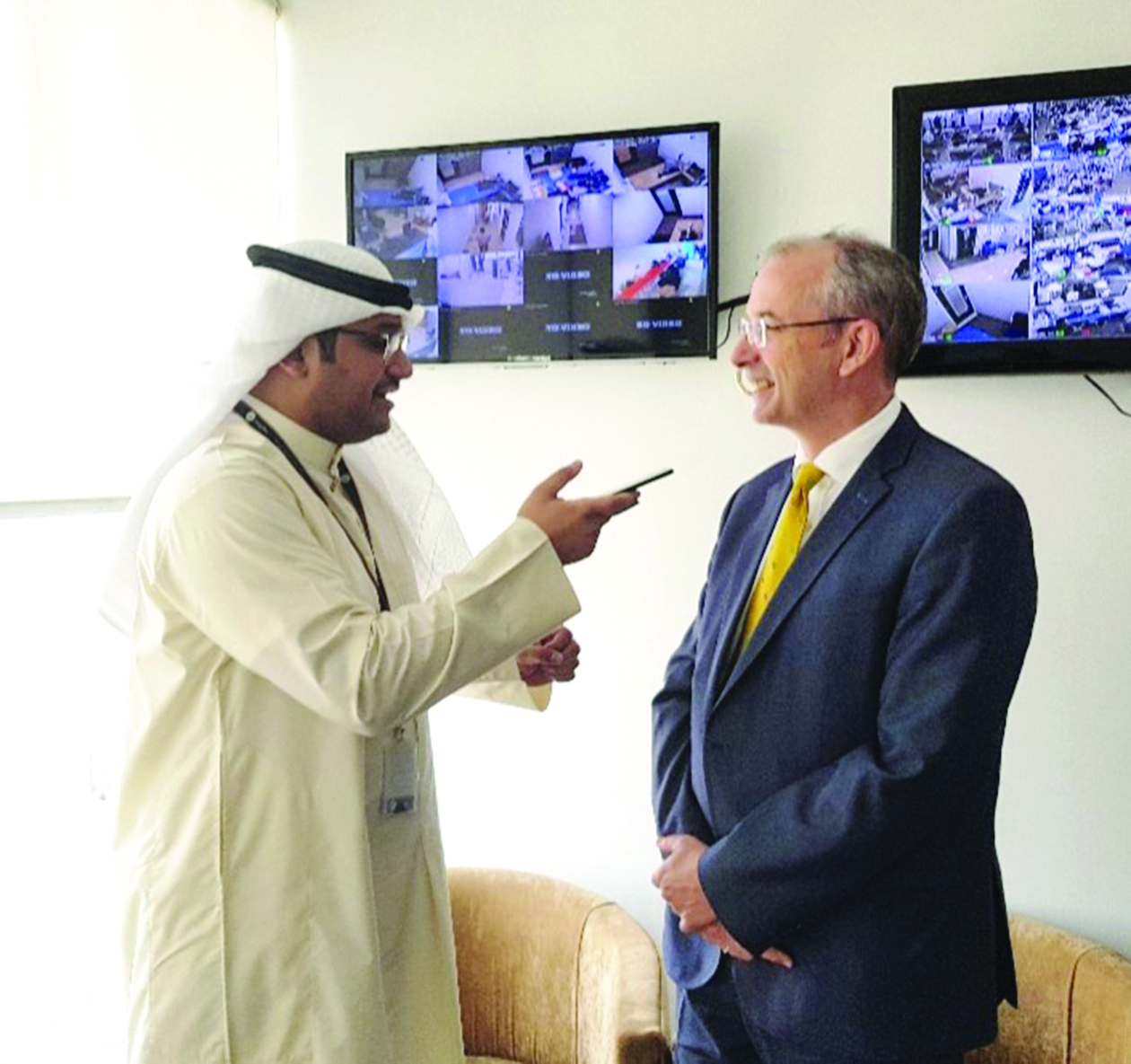 u0627u0644u0633u0641u064au0631 u062fu0627u0641u0646u0628u0648u0631u062a u062eu0644u0627u0644 u0627u0644u062au0635u0631u064au062d u0644u0640 u00abu0643u0648u0646u0627u00bb