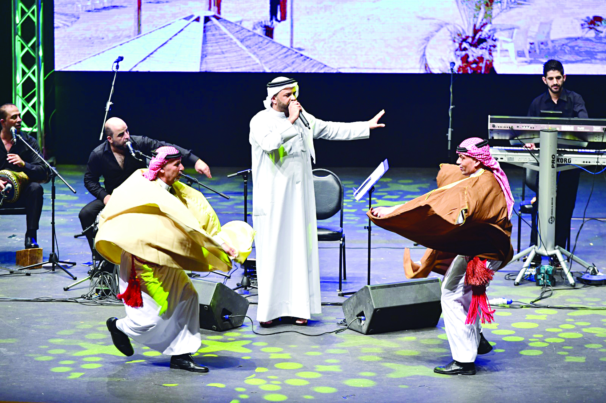 u00abu0627u0644u062fu062du064au0629u00bb u0623u0634u0639u0644u062a u0627u0644u0645u062fu0631u062cu0627u062a t(u062au0635u0648u064au0631 u0628u0633u0627u0645 u0632u064au062fu0627u0646)