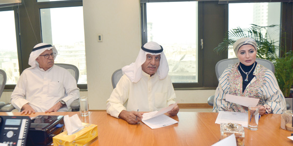 u0627u0644u0633u0639u062fu0648u0646 u0645u062au062du062fu0651u062bu0627u064b u062eu0644u0627u0644 u0627u0644u0639u0645u0648u0645u064au0629            t        (u062au0635u0648u064au0631 u0646u0627u064au0641 u0627u0644u0639u0642u0644u0629)