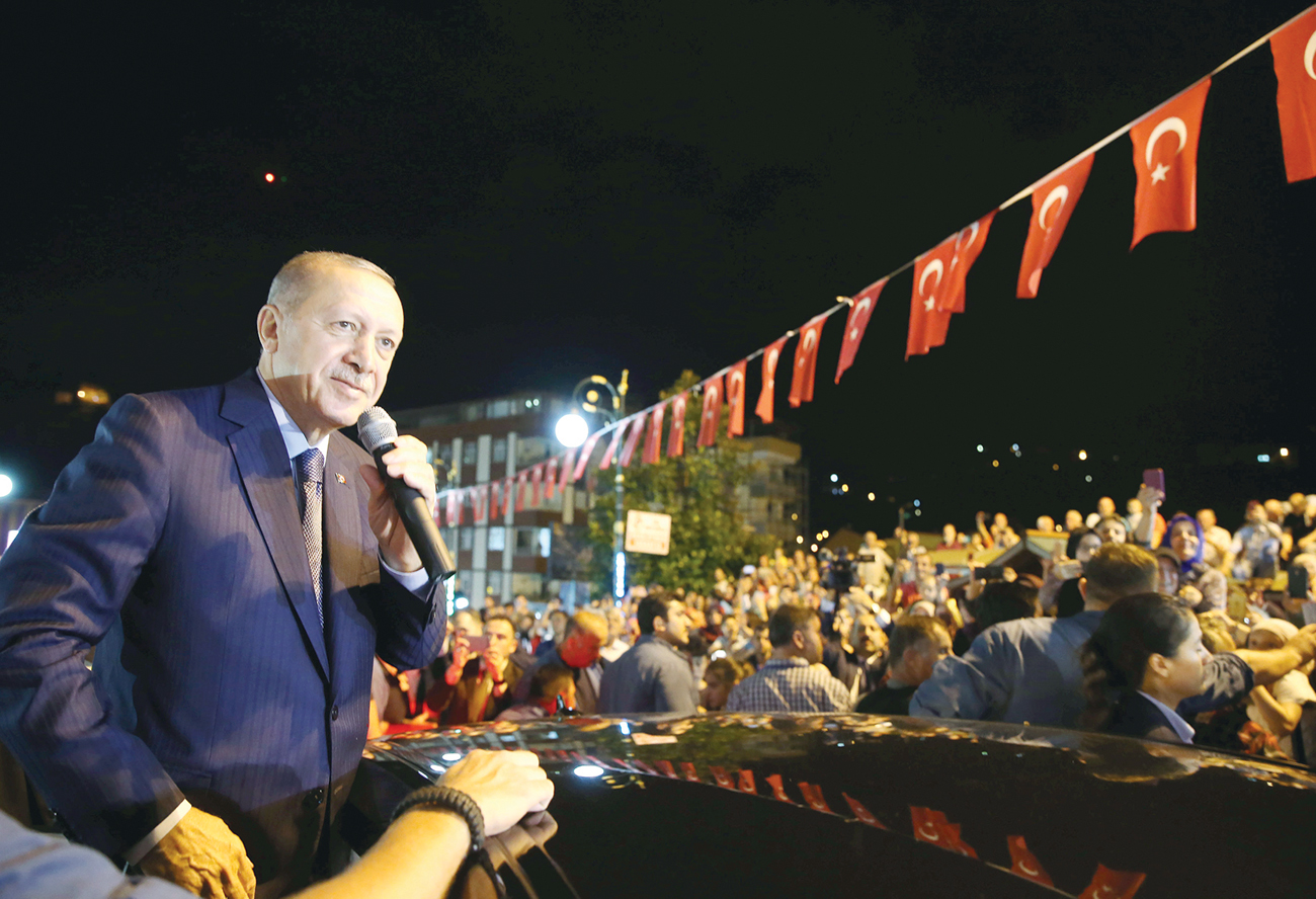 u0623u0631u062fu0648u063au0627u0646 u064au062du0636 u0623u0646u0635u0627u0631u0647 u0639u0644u0649 u062au062du0648u064au0644 u0627u0644u0639u0645u0644u0627u062a u0627u0644u0623u062cu0646u0628u064au0629 u0648u0627u0644u0630u0647u0628 u0625u0644u0649 u0627u0644u0644u064au0631u0629 u0627u0644u062au0631u0643u064au0629