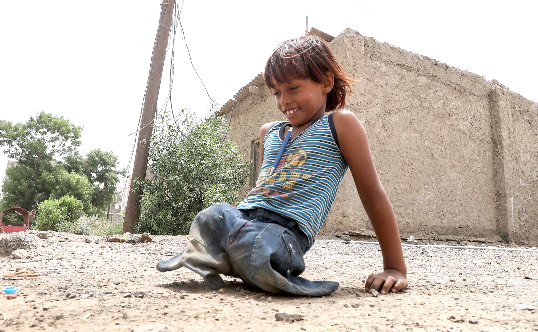 u0637u0641u0644 u064au0645u0646u064a u0628u064fu062au0631u062a u0633u0627u0642u0627u0647 u0628u0633u0628u0628 u0644u063au0645 u0641u064a u0645u062fu064au0646u0629 u0639u062fu0646 u0627u0644u0645u062du0631u0631u0629 u062cu0646u0648u0628 u0627u0644u0628u0644u0627u062f t(u0627 u0641 u0628)