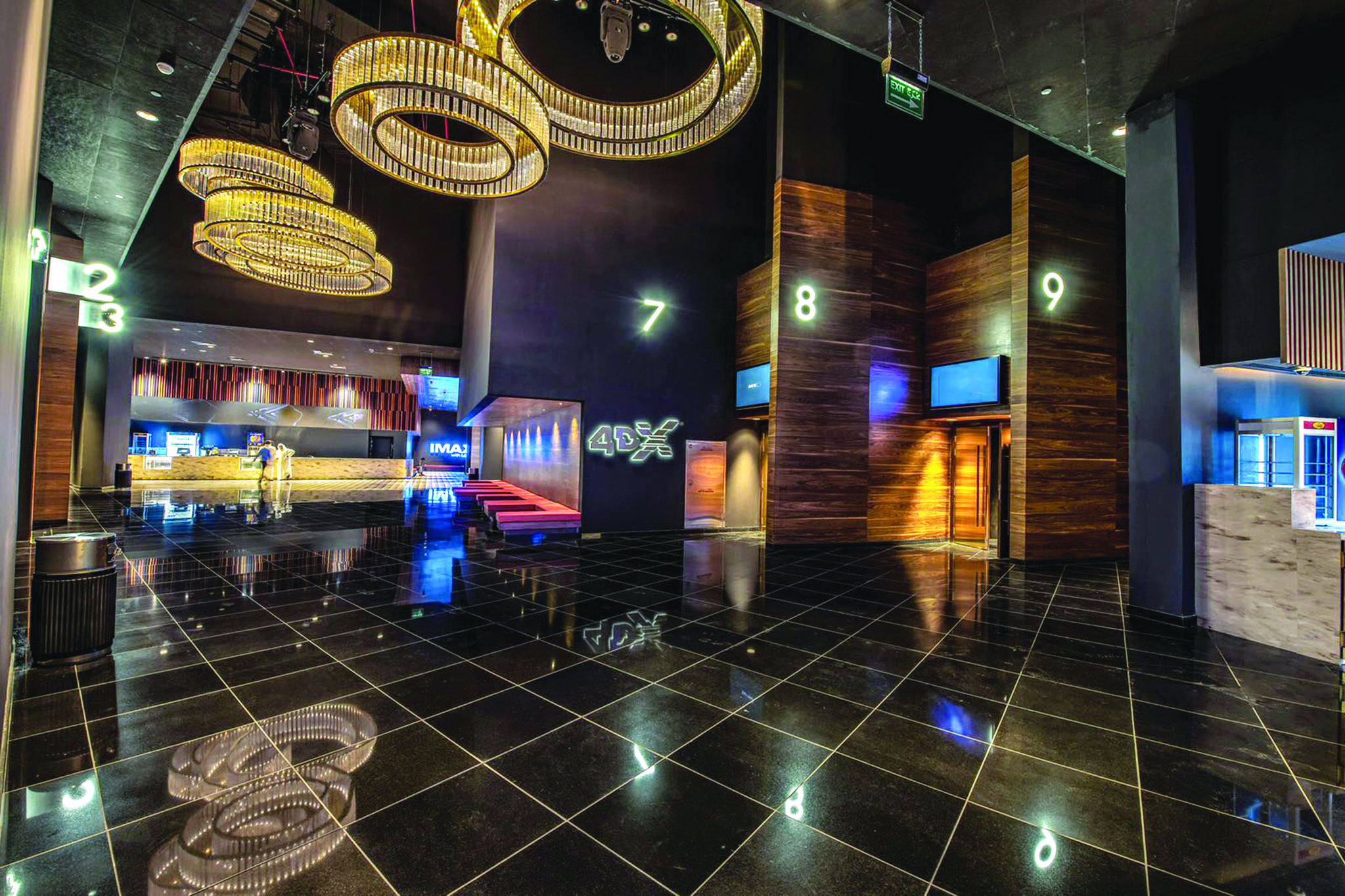 صالات عرض متنوعة