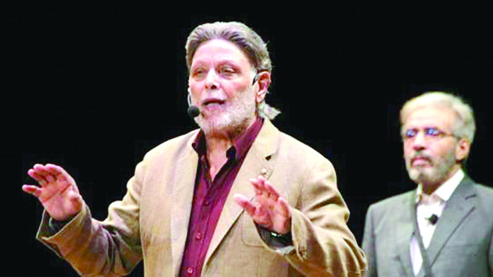 ... ومسرحية «حي على بلدنا»