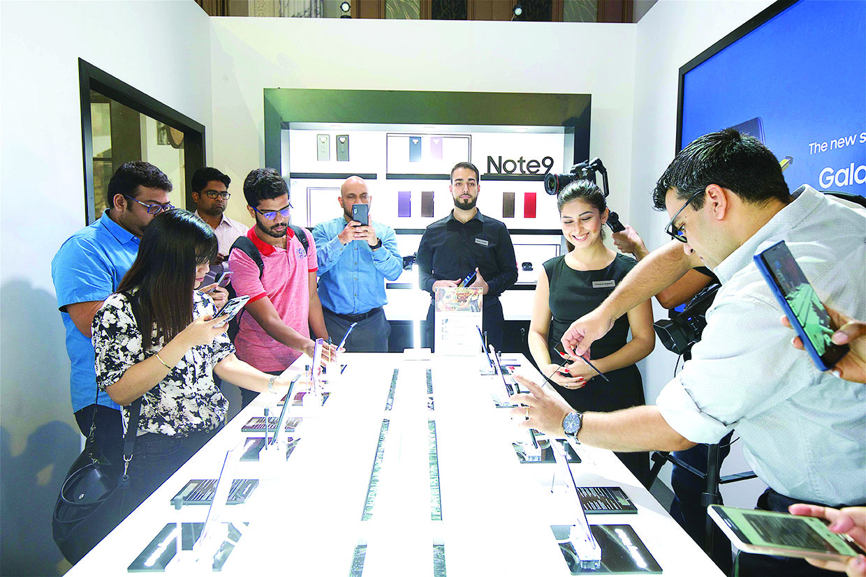 تجربة الهاتف الجديد