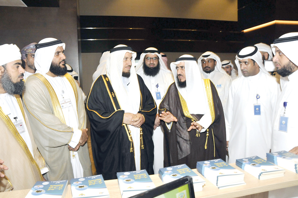 u0631u0624u0633u0627u0621 u0627u0644u0628u0639u062bu0627u062a u0627u0644u062eu0644u064au062cu064au0629 u0641u064a u062cu0648u0644u0629 u0628u0645u0642u0631 u0628u0639u062bu0629 u0627u0644u062du062c u0627u0644u0643u0648u064au062au064au0629 